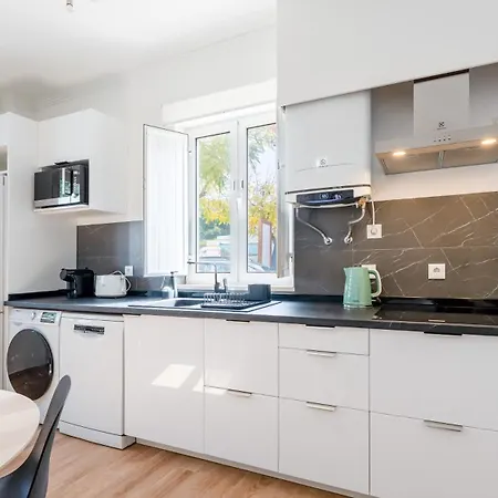 Апартаменты Modern Retreat With Ac In Castro Marim By Lovelystay *