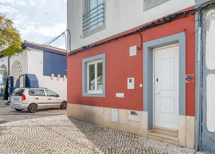 Modern Retreat In By Lovelystay Appartement *